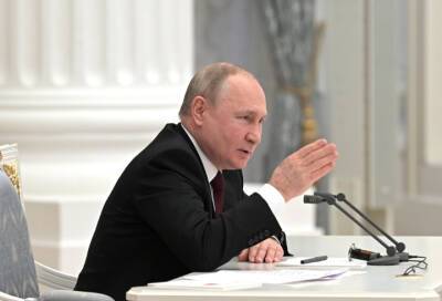 Президент РФ Владимир Путин заявил Макрону и Шольцу, что намерен подписать указ о признании ДНР и ЛНР