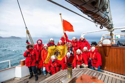 В Антарктиде подняли флаг Смоленска