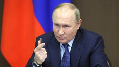 Путин заявил о готовности России показать Украине, что означает настоящая декоммунизация