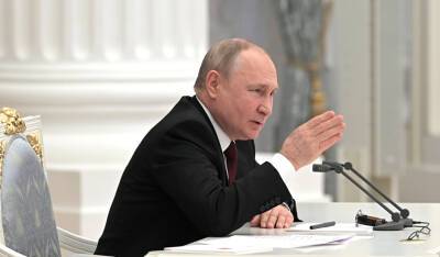 Президент России признал независимость Донецкой и Луганской народных республик