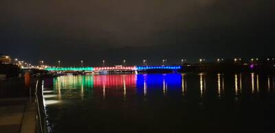 Мост в столице Польши окрасился в цвета азербайджанского флага (ФОТО)