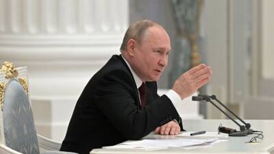 Путин поручил Минобороны России обеспечить мир в ДНР и ЛНР