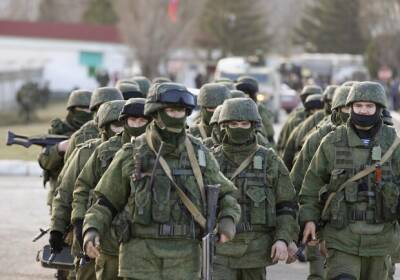 Путин поручил российским военным обеспечить поддержание мира в ДНР и ЛНР