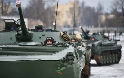 Россия вводит войска на оккупированный Донбасс: появились видео