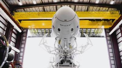 Компания SpaceX вывела на околоземную орбиту сразу 46 спутников