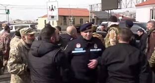 Ветераны в Ереване выступили против приезда азербайджанских депутатов