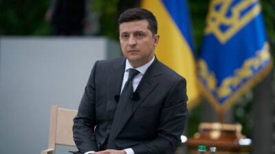 Зеленский заявил, что Украина никому ничего не должна и не отдаст