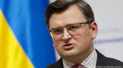 Партнеры Украины согласовывают последовательность санкций против России – Кулеба
