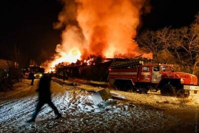 Отца с детьми в бане Петровск-Забайкальского убил взрыв ёмкости с бензином — источник