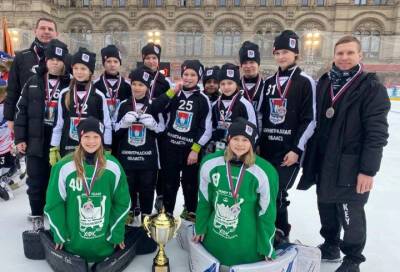 Всеволожские хоккеистки взяли «серебро» в финале XII Всероссийского турнира по хоккею с мячом