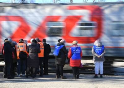 Более 11 тыс. беженцев из Донбасса уже отправлены поездами из Ростовской области в 11 регионов РФ - власти