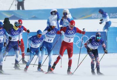 Лыжники Александр Большунов и Наталья Непряева выступят на этапе Кубка мира в Лахти