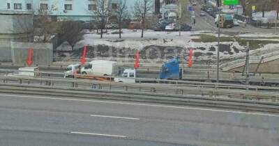 На юге Москвы произошло ДТП с шестью автомобилями