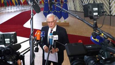 Боррель заявил о намерении ЕС ввести экстренные санкции против РФ