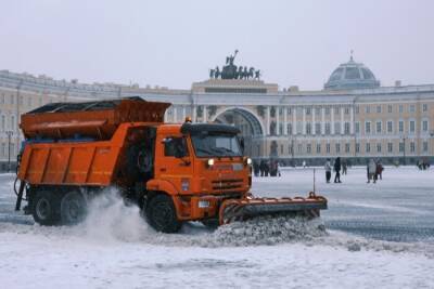 Почти 7 тысяч жалоб на уборку снега петербуржцы подали за 10 дней на интернет-портал