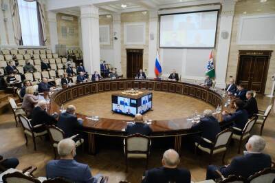 Представители Новосибирской области поддержали решение Президента РФ о признании суверенитета ЛНР и ДНР