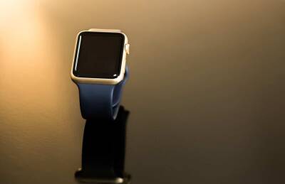 Компания Meta готовится представить "умные" часы с необычным ремешком