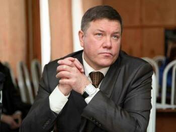 Губернатор Олег Кувшинников заработал личную стелу в Череповце