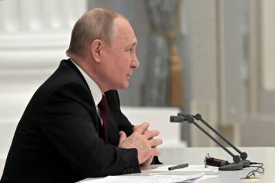 Кремль: костяк обращения по Донбассу Путин готовил сам