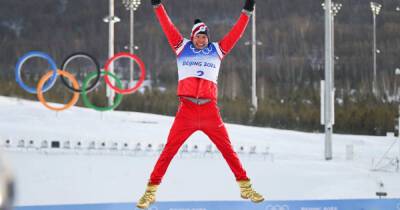 Пекин-2022 | Видео: Победа Александра Большунова в лыжном марафоне