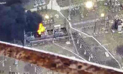 На Луганской ТЭС в Счастье горят уже 3 трансформатора, их не тушат из-за обстрелов