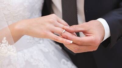 Старт с шести двоек: каким будет брак у женившихся 22.02.2022