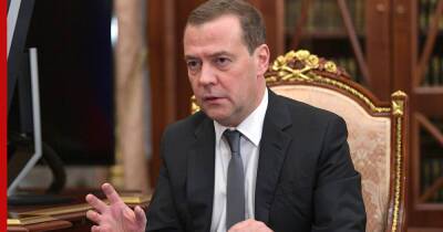 Медведев пообещал Европе "новый мир", где газ стоит €2 тысячи