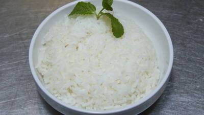 Диетолог рассказала, кому стоит отказаться от употребления белого риса