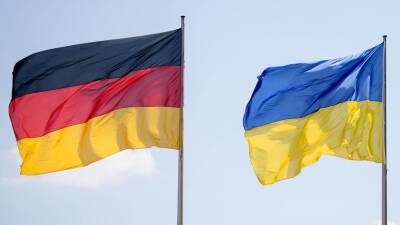 Глава МИД ФРГ Бербок анонсировала увеличение финансовой поддержки Украины