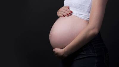 Материнская смертность резко увеличилась в Петербурге в 2021 году