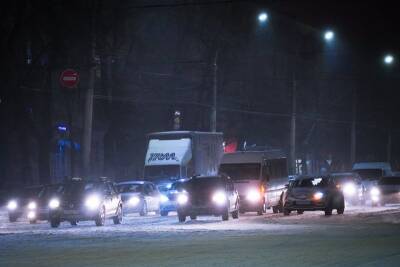 Перед Днём защитника Отечества в Воронеже наблюдались 8-балльные пробки