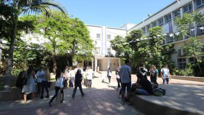 Драма в тель-авивской школе искусств: ученик дал пощечину учителю, одноклассники ему зааплодировали
