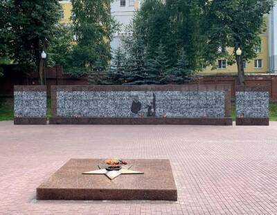Завершился прием фото для продолжения мемориальной стелы «Бессмертный Полк» в Смоленске