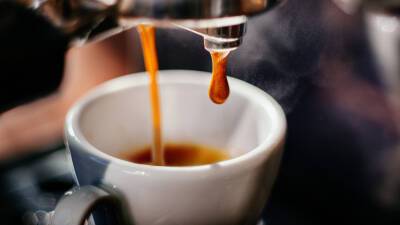 Диетолог Королёва рассказала о возможном вреде кофе при «омикроне»