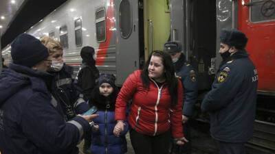 В Самарской области открыли горячую линию для беженцев из Донбасса