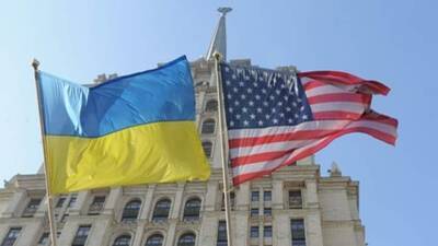 Эвакуированные в Польшу американские дипломаты будут работать в Украине, а на ночь возвращаться обратно