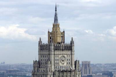 Москва с 22 февраля устанавливает дипотношения с ЛНР и ДНР