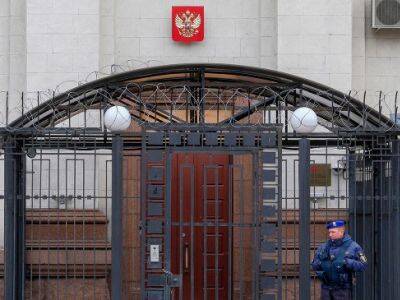 МИД России объявил об эвакуации сотрудников дипмиссий в Украине