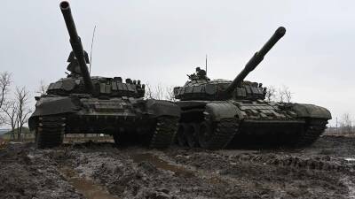 Захарова прокомментировала возможность размещения военных баз РФ в Донбассе