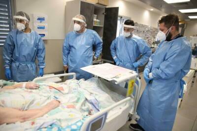 Впервые за месяц число тяжелых больных в Израиле меньше 700