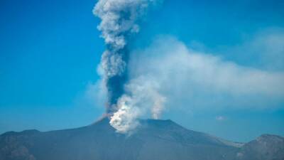 Сицилия: новое извержение Этны