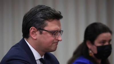 Кулеба: Киев стремится использовать все дипломатические возможности для решения ситуации