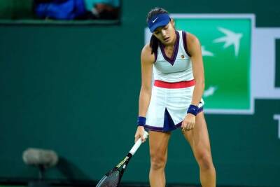 Победительница US Open 2021 Радукану не смогла завершить матч 1/16 финала итогового турнира WTA в Гвадалахаре