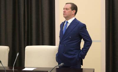 Медведев пообещал Европе газ по €2 тыс. после решения по Nord Stream 2