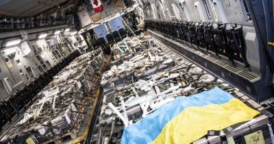 Канада отправила второй самолет с вооружением в Украину (ФОТО)