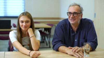 Дочь Константина Меладзе пожаловалась на проблемы с психикой из-за ухода отца из семьи