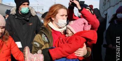 В Саратове открылись пункты сбора гуманитарной помощи для беженцев из ЛНР и ДНР