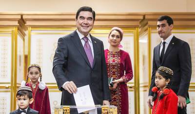 Восемь кандидатов допущены к участию в выборах президента Туркменистана