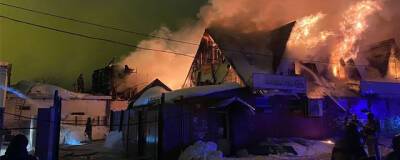 В Татарстане три человека погибли при пожаре в жилом доме