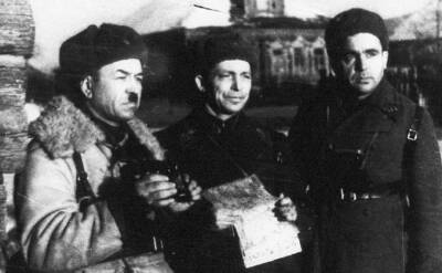 «Гитлеровские» усы: почему они были в моде среди советских военачальников - Русская семерка